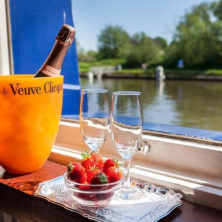 Boat Hotel De Barge Brugge Ngoại thất bức ảnh