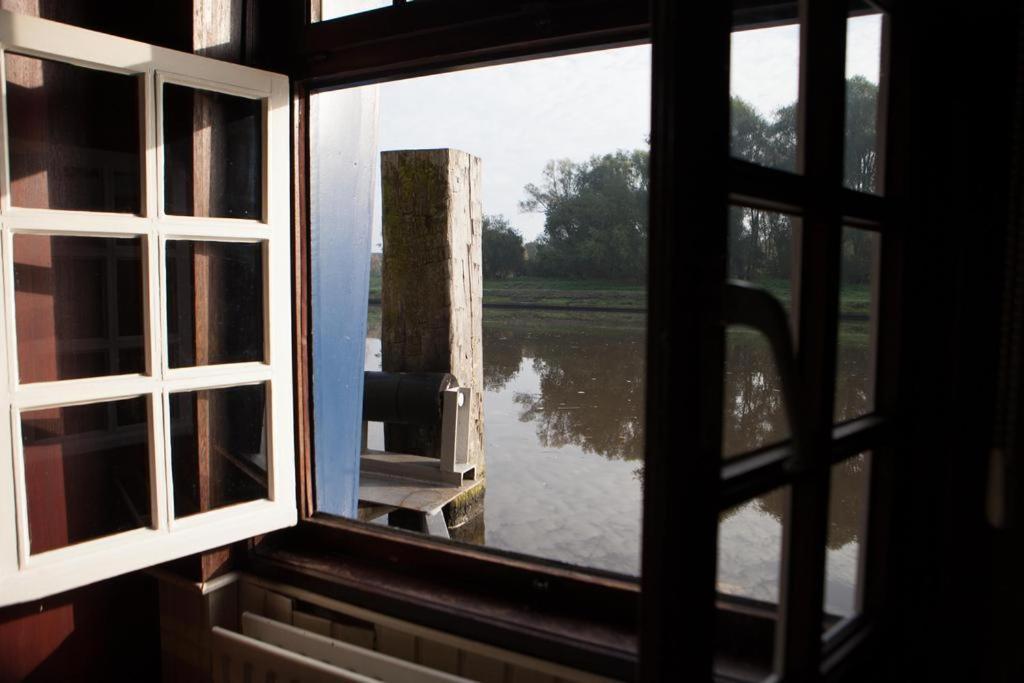 Boat Hotel De Barge Brugge Ngoại thất bức ảnh
