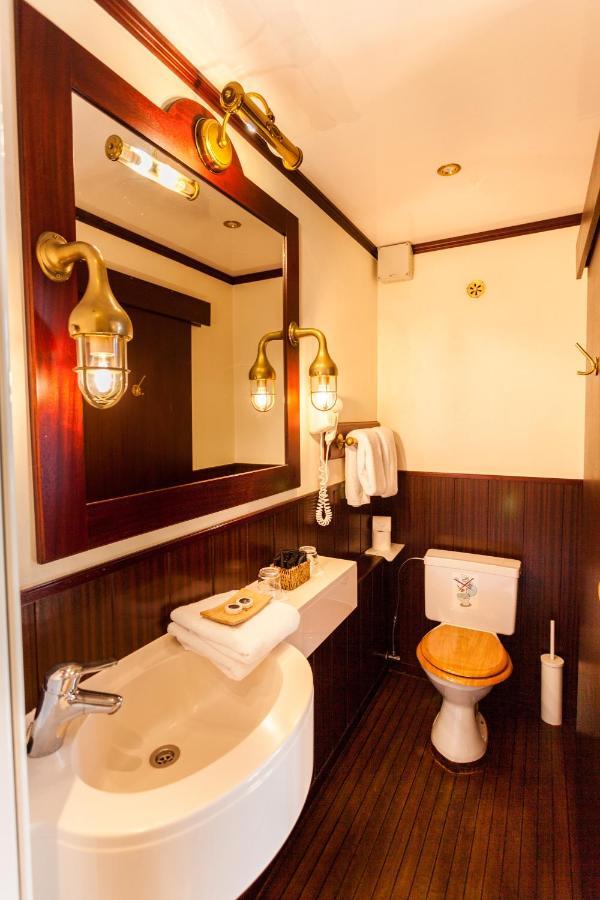 Boat Hotel De Barge Brugge Ngoại thất bức ảnh