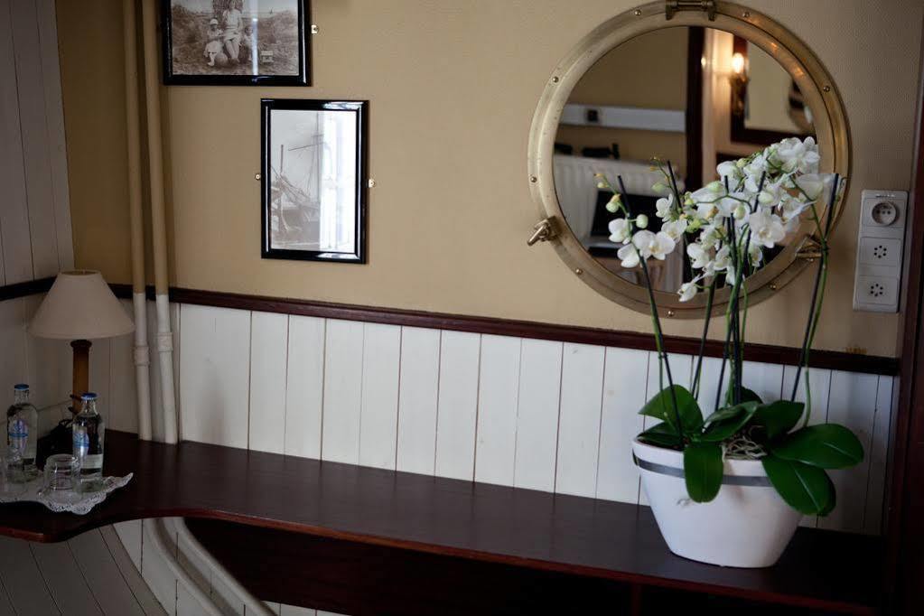 Boat Hotel De Barge Brugge Ngoại thất bức ảnh