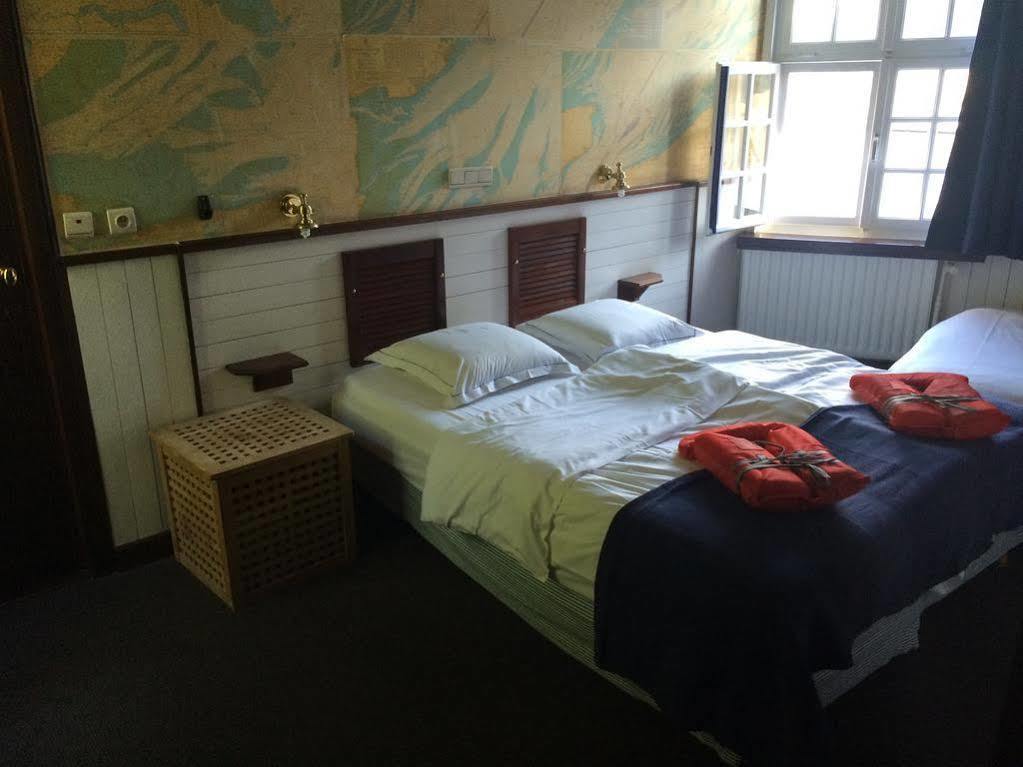 Boat Hotel De Barge Brugge Ngoại thất bức ảnh
